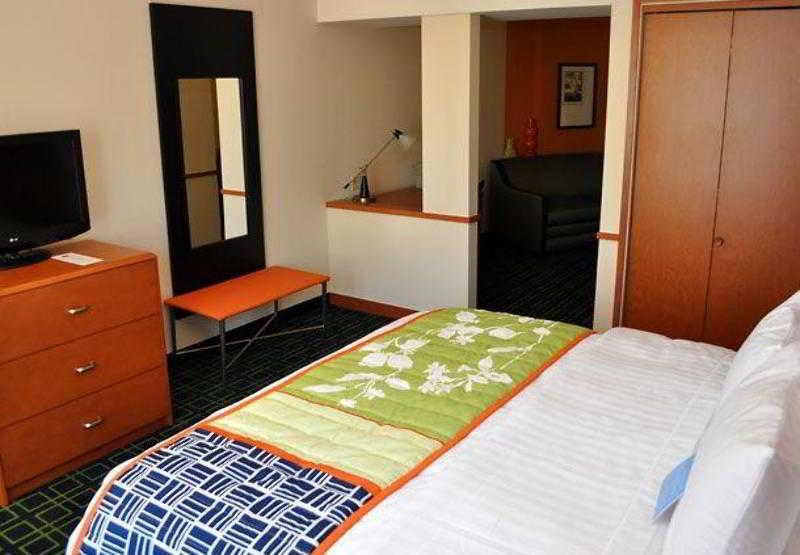 Fairfield Inn & Suites Seattle Bremerton Extérieur photo